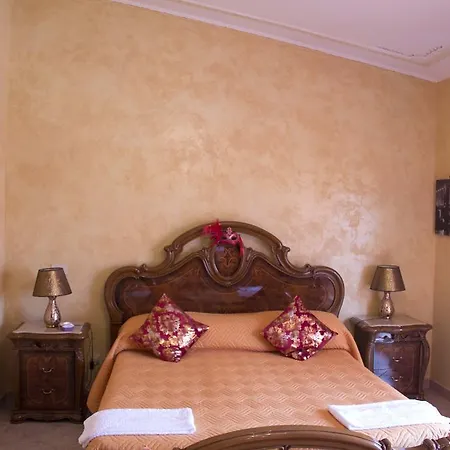 Bb Smallville Bed & Breakfast Fiumicino