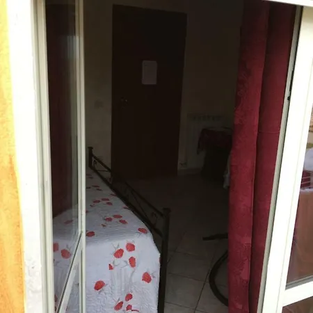 Bb Smallville Bed & Breakfast *